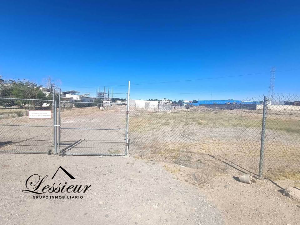 TERRENO EN RENTA POR GÓMEZ MORIN Y TORRES 2