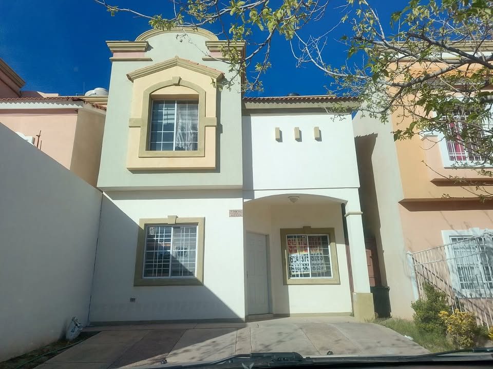 3 habitaciones 2.5 baños Casa 2