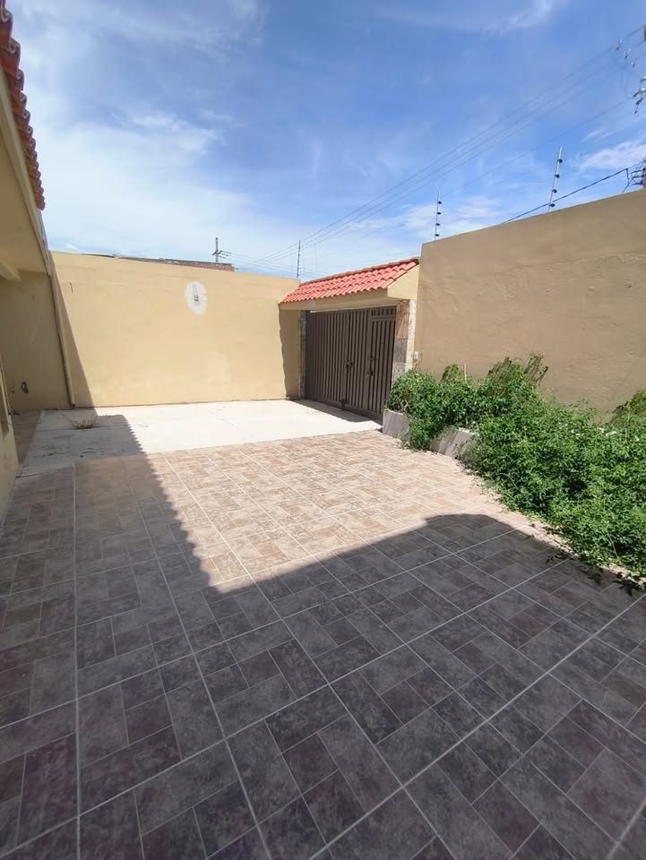 5 habitaciones 3 baños Casa 2