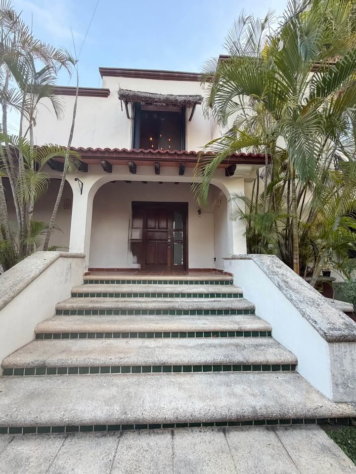 5 habitaciones 5,5 baños - Casa 2