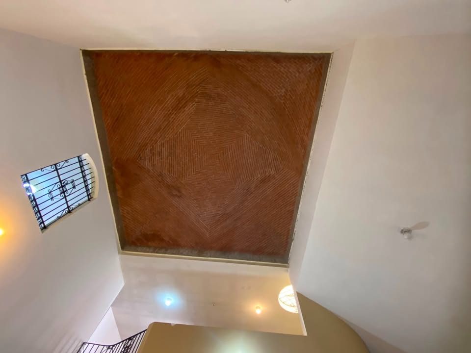 4 Beds 2 Baths House 2