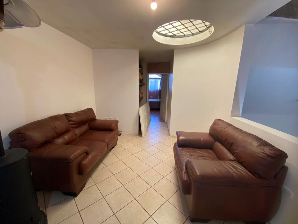 4 Beds 2 Baths House 3