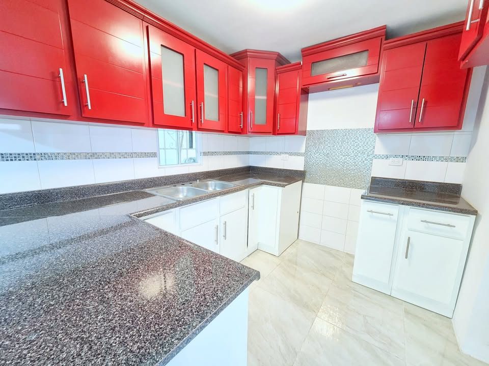 3 habitaciones 2 baños Casa 3