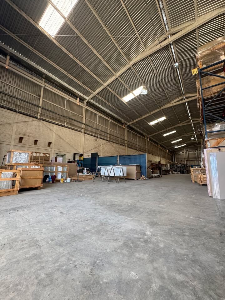 Renta de Bodega - 1300m2 excelente ubicación Zapopan 2