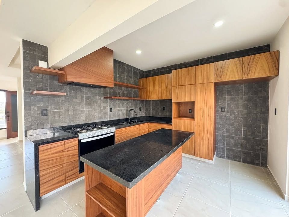 3 habitaciones 4.5 baños Casa 3
