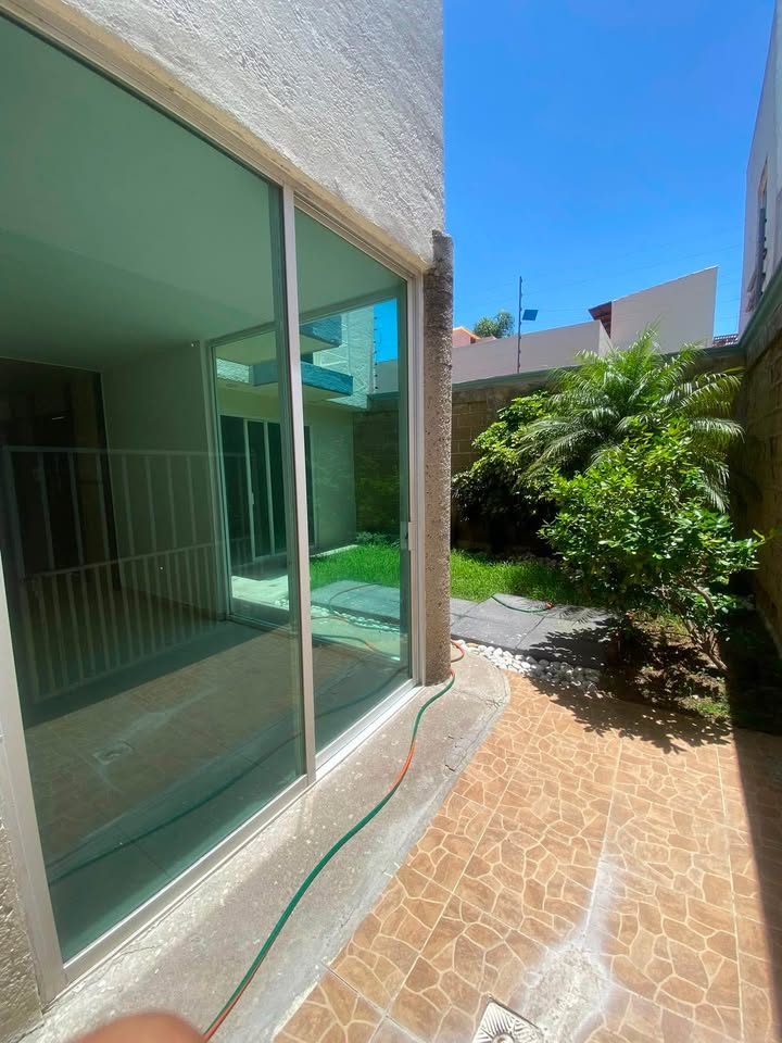 🏡✨ CASA EN RENTA EN BOSQUES DE SANTA ROSA
📍 Atrás de Plaza San Diego 2