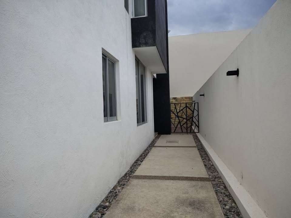 4 habitaciones 3 baños Casa 2