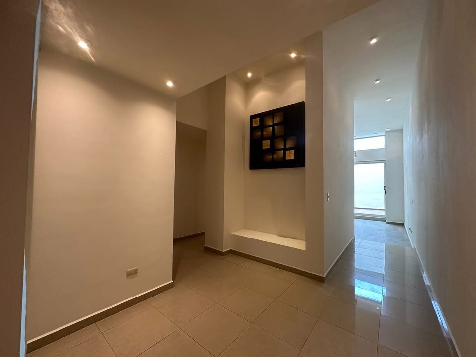 3 habitaciones 4 baños Casa 2