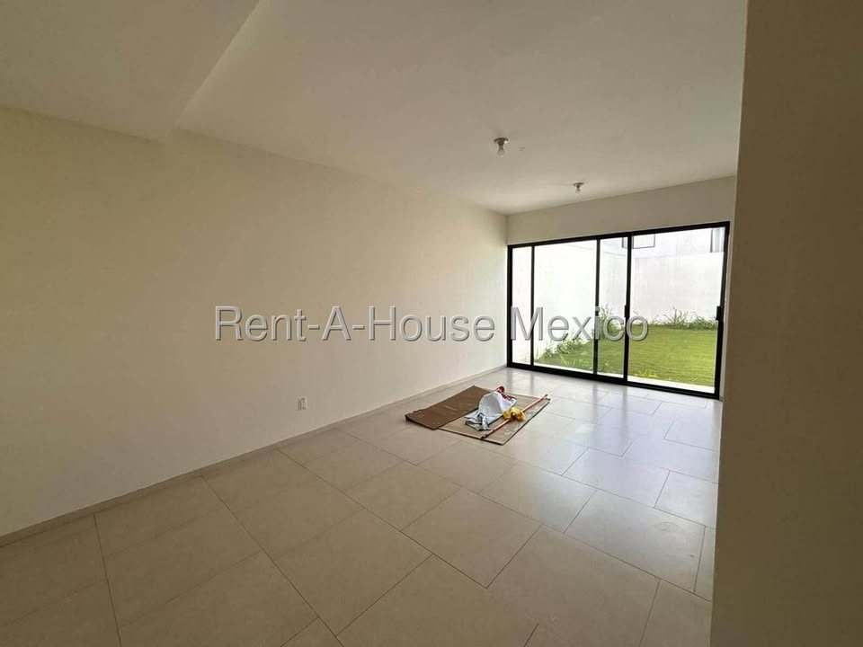 Renta casa Zibatá 3 recámaras 2