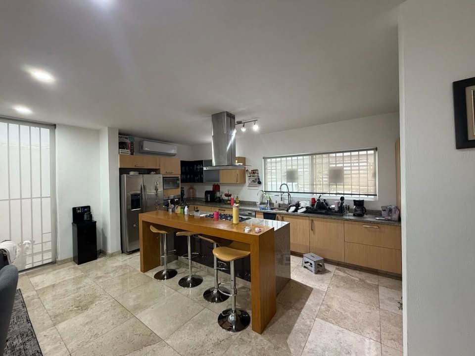 4 habitaciones 4 baños Casa 2