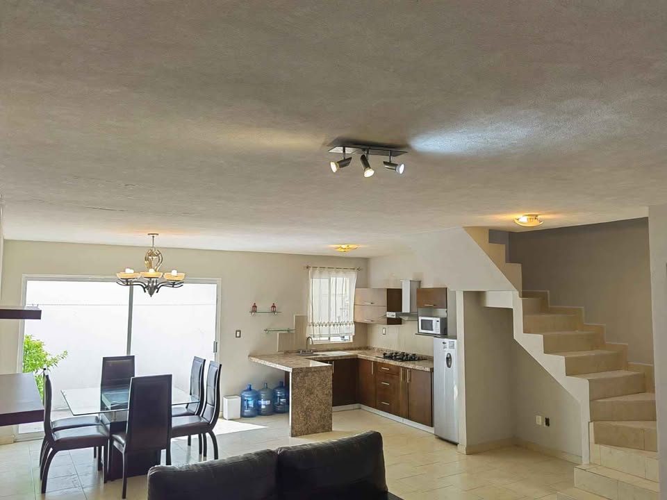 Casa en renta · 3 rec · León 2