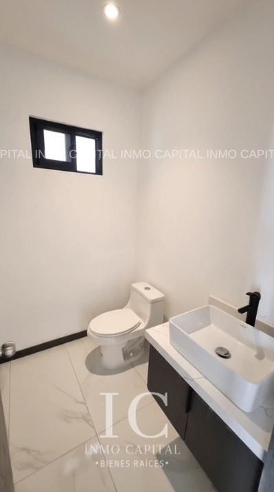 3 habitaciones 2,5 baños - Casa 2