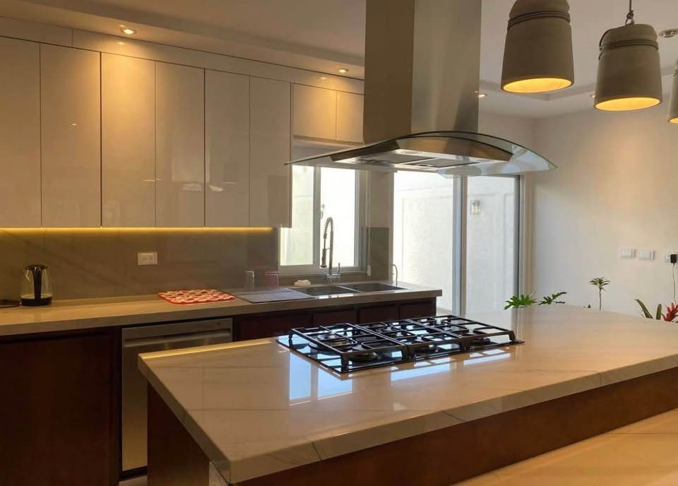 3 Beds 2 Baths - House 3