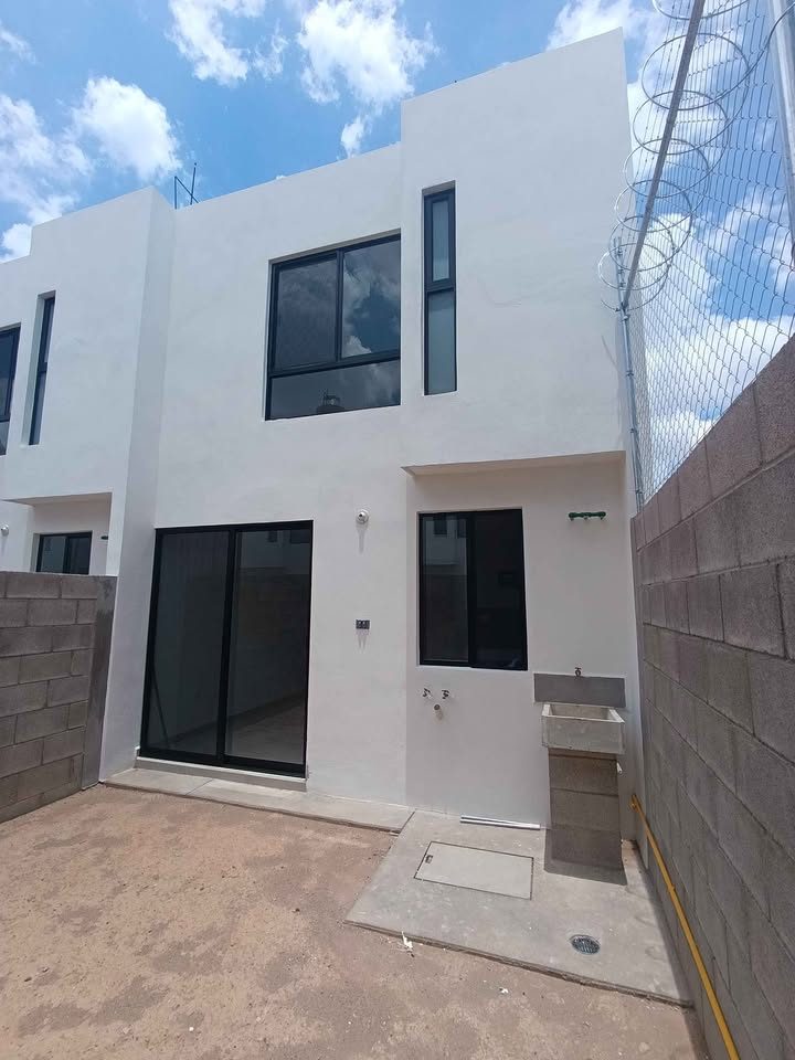 3 habitaciones 3 baños - Casa 2