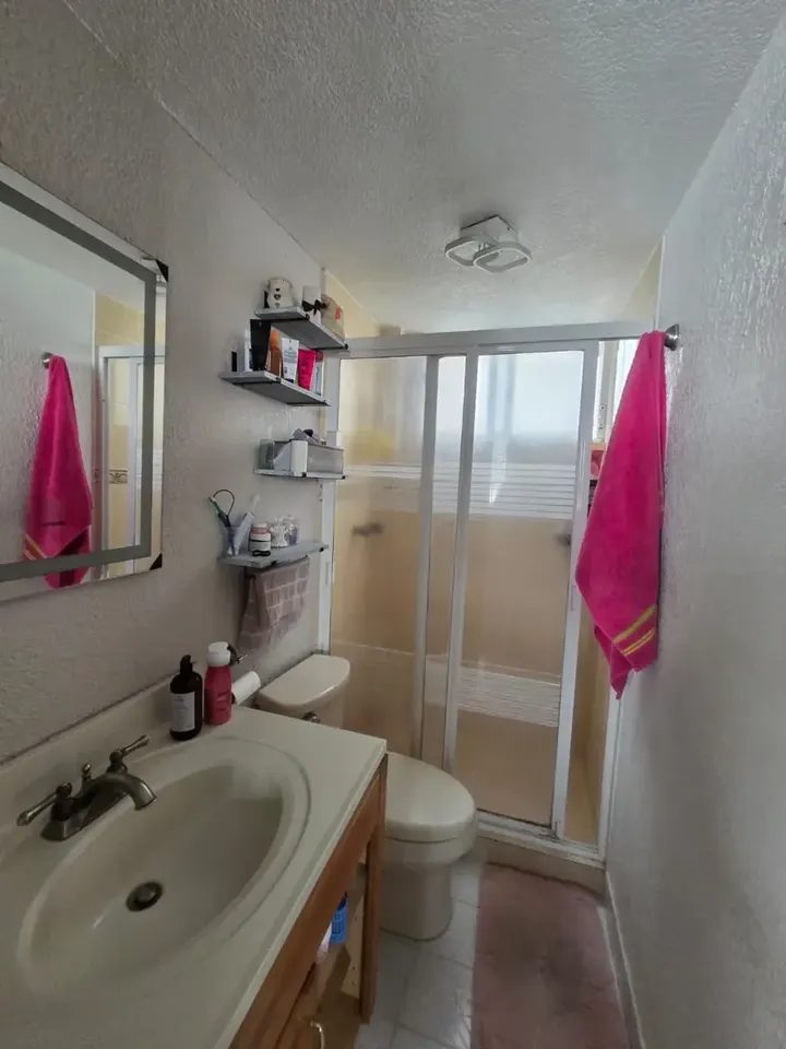 2 habitaciones 1 baño Departamento 3