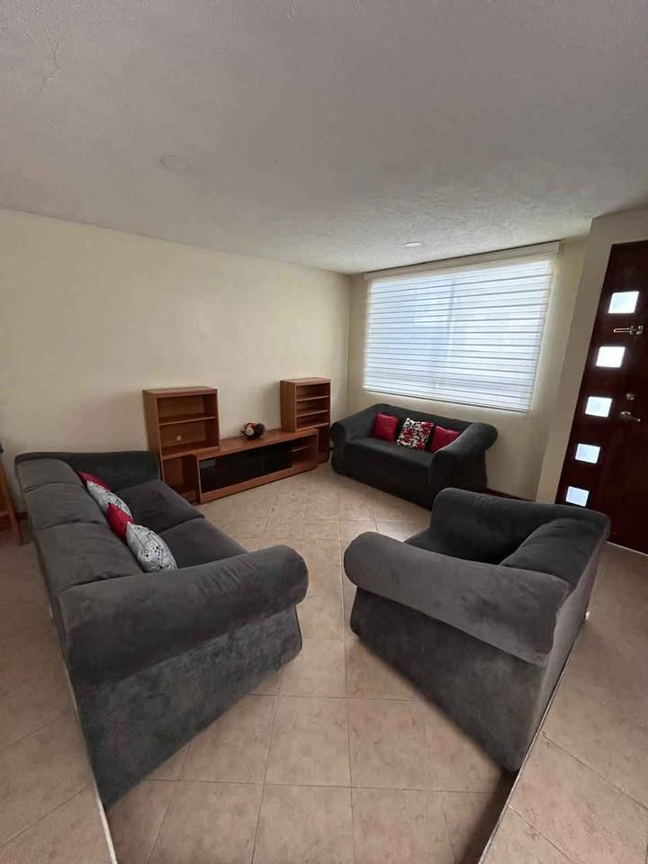 RENTA CASA AMUEBLADA ATRÁS PLAZA SAN DIEGO 3