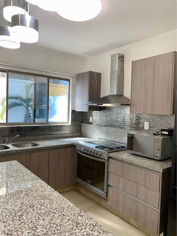 3 habitaciones 2,5 baños - Casa 2