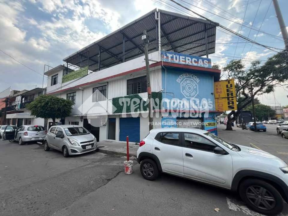 Consultorio/Local en leyes de reforma 3ra seccion 2