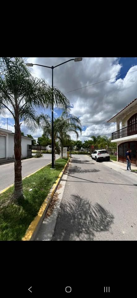Casa en venta · 4 rec · León 3