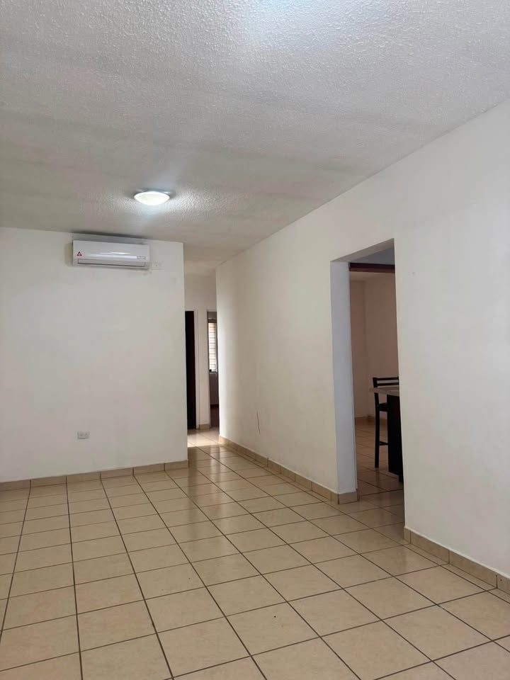 Casa en RENTA en Corceles ! De un piso 2