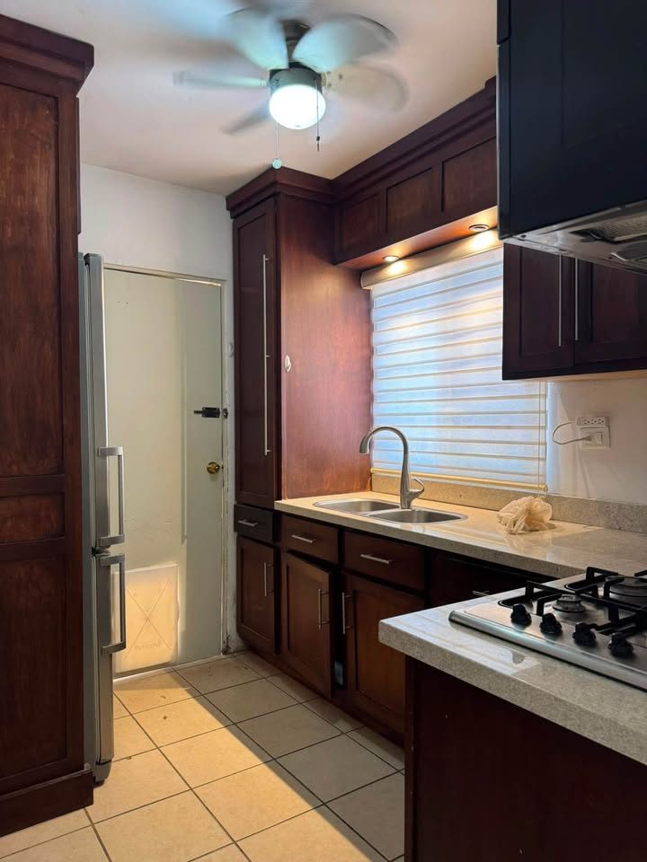 Casa en RENTA en Corceles ! De un piso 3