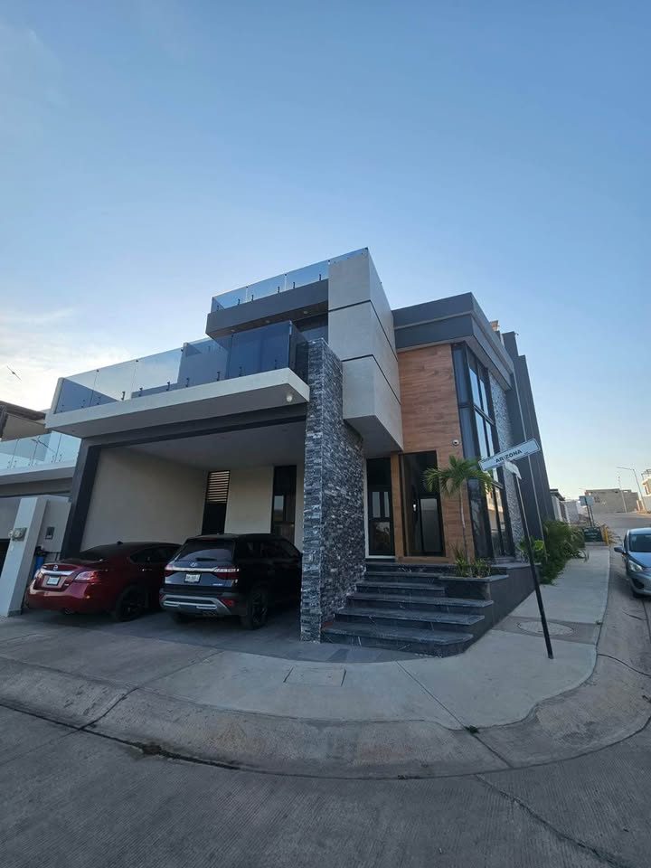 5 habitaciones 5,5 baños - Casa 2
