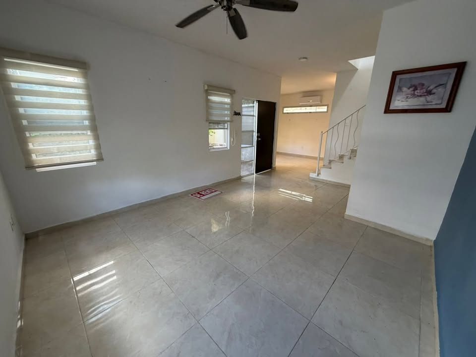 3 habitaciones 2.5 baños Casa 2
