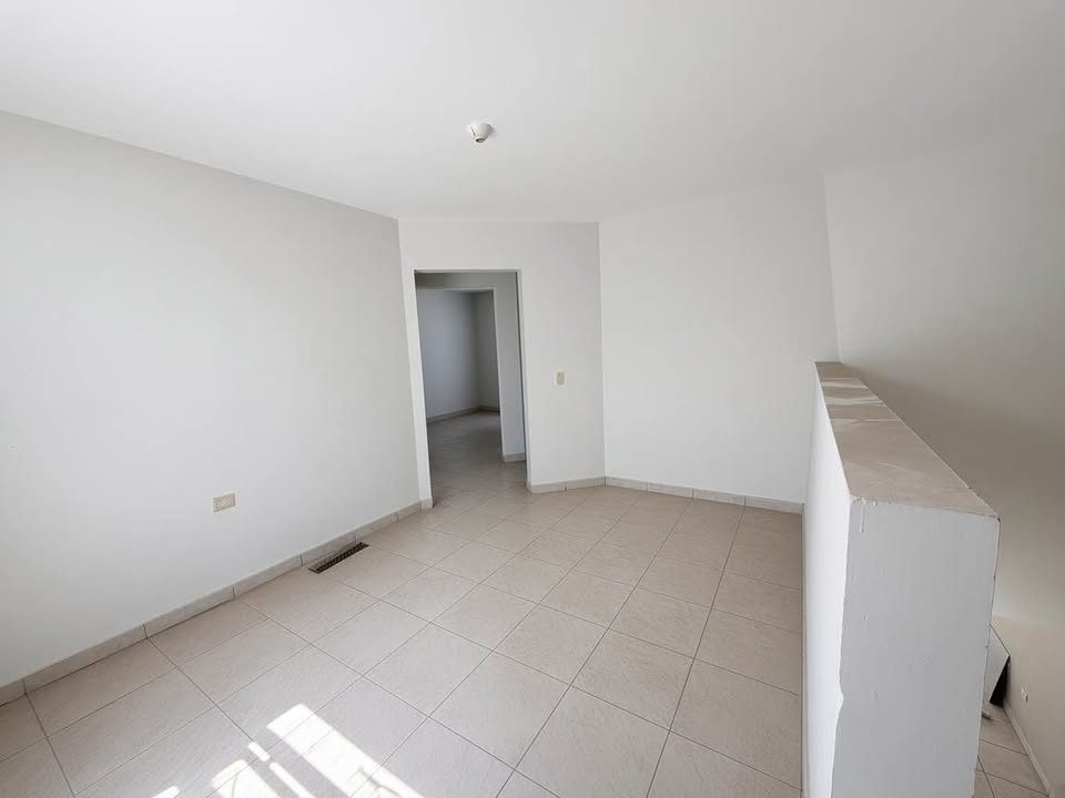 5 Beds 2 Baths - House 2