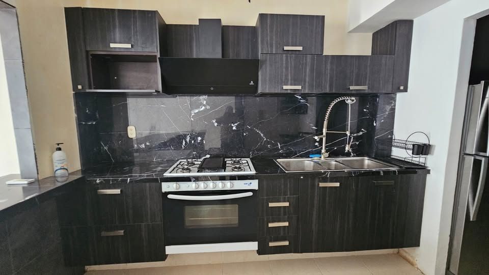 3 habitaciones 3.5 baños Casa 2