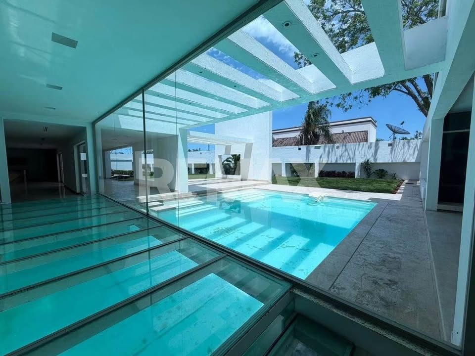 4 habitaciones 6 baños - Casa 2
