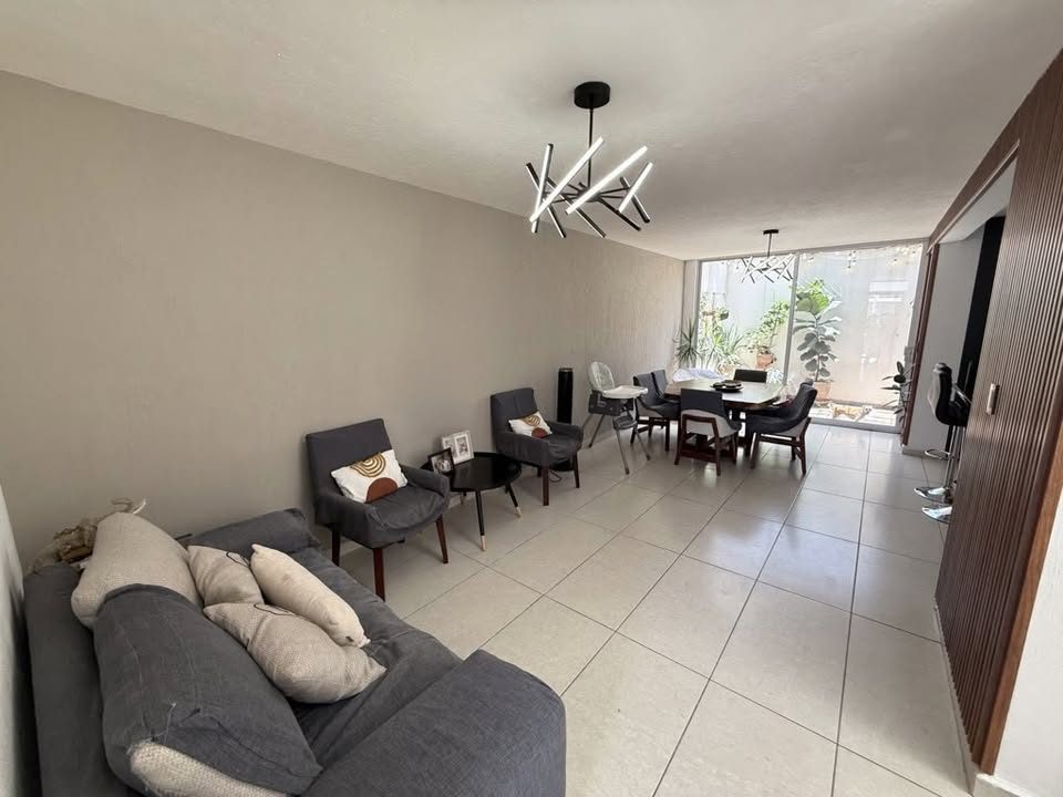 4 habitaciones 3 baños Casa 2