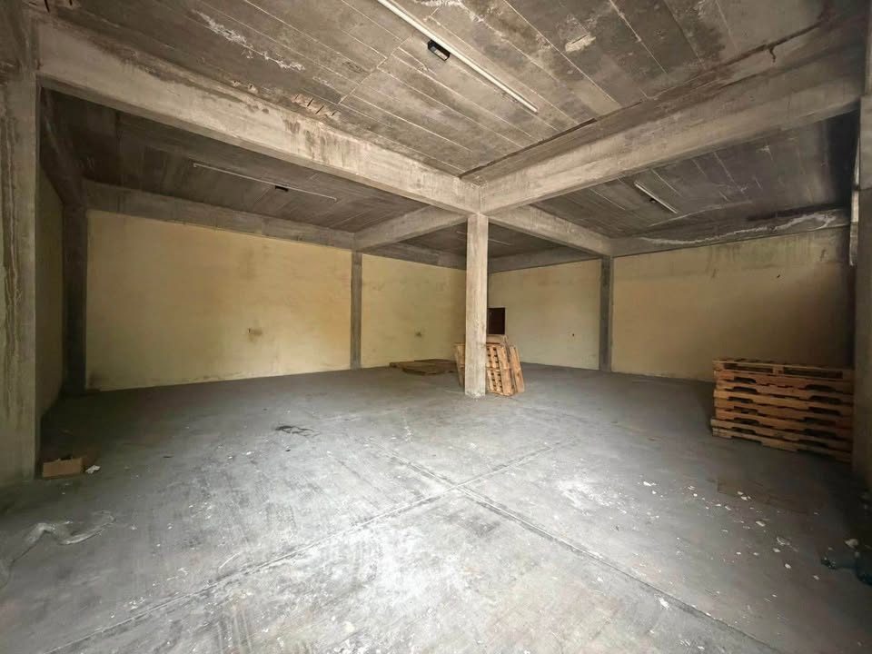 En renta bodega
Av Erick Paolo 2