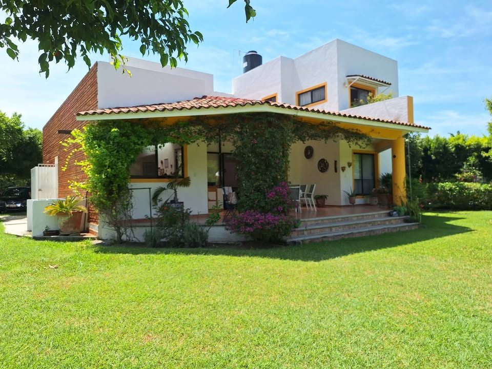 CASA EN TERRENO DE 1,500 mt2. EJIDAL 2