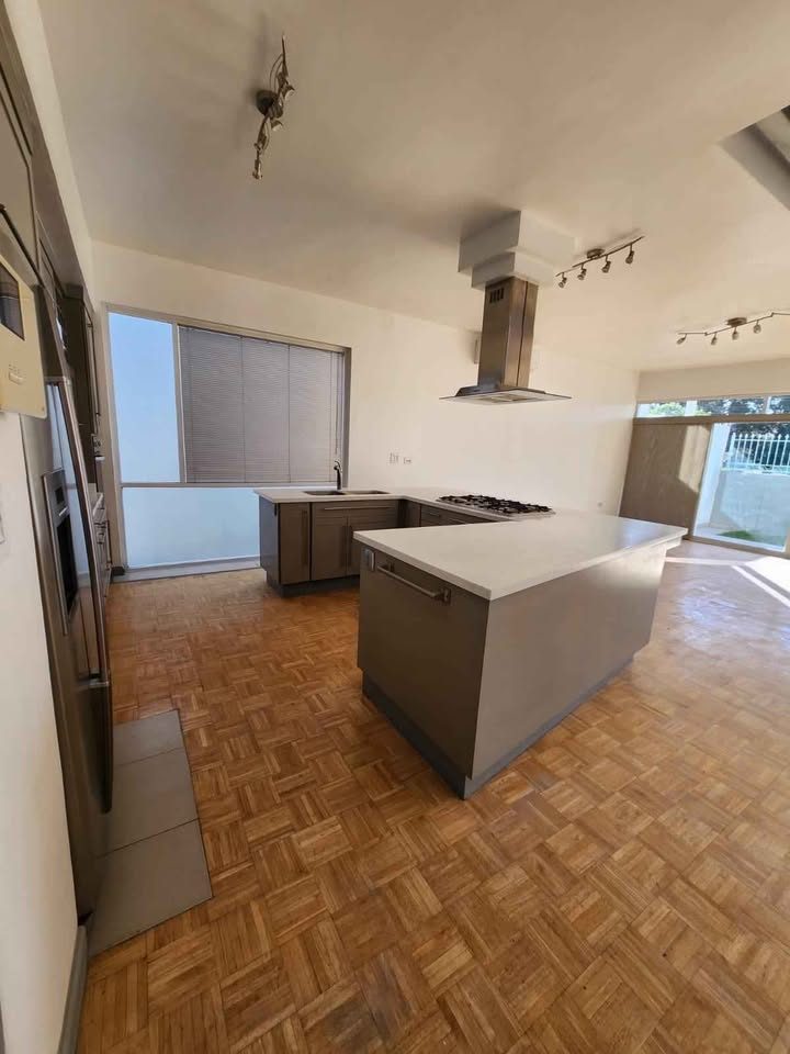 4 habitaciones 4 baños - Casa 2