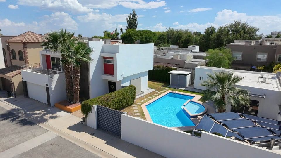 Casa en venta · 3 rec · 320 m² · Ciudad Juárez 2