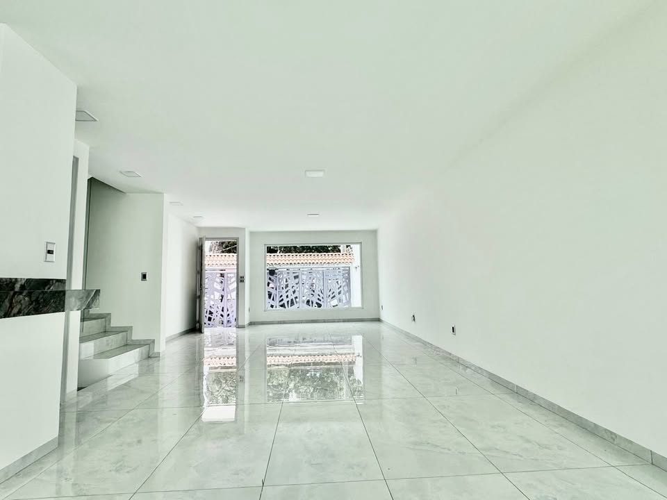 3 habitaciones 3.5 baños Casa 2