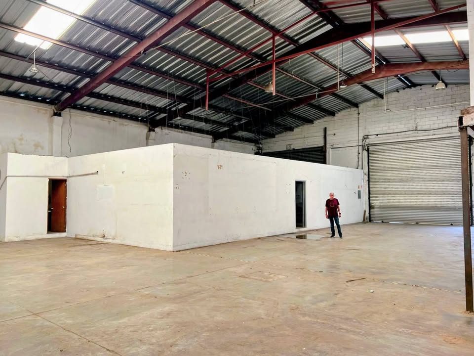 RENTO BODEGA AREA SAN NICOLÁS 100% COMERCIAL EXCELENTE UBICACIÓN NOGALAR 1500M INBOX O [hidden information] 2