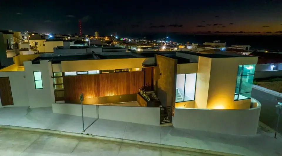 3 habitaciones 3.5 baños Casa 2