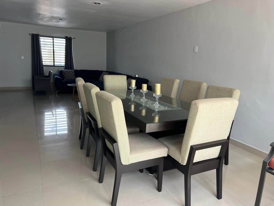 Hermosa casa en venta con vista a reserva natural en Grand Juriquilla 3