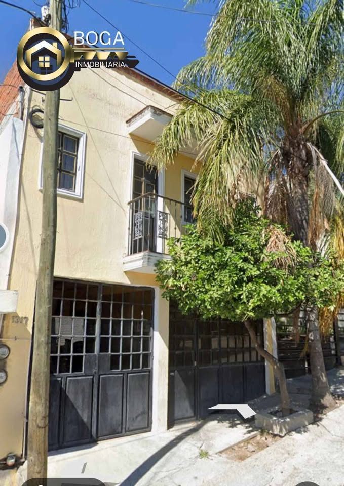 Casa en venta · 3 rec · León 2