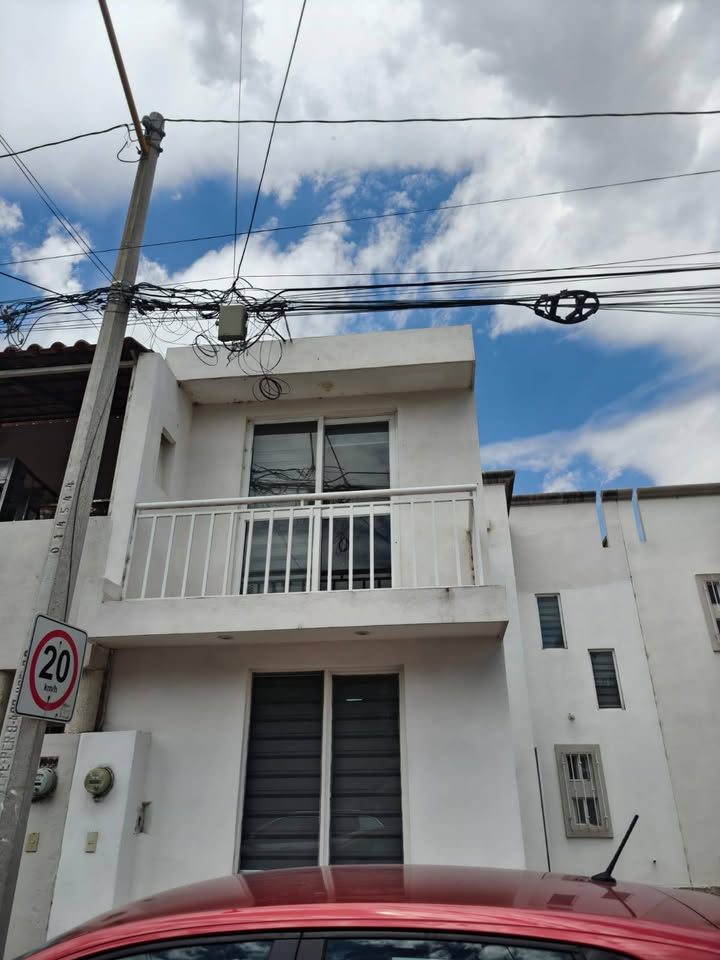 RENTA  DE CASA AMUEBLADA EN COTO 84 VILLASUR AL SUR DE AGUASCALIENTES 2