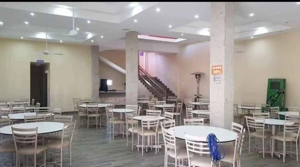 SALON EN VENTA 3