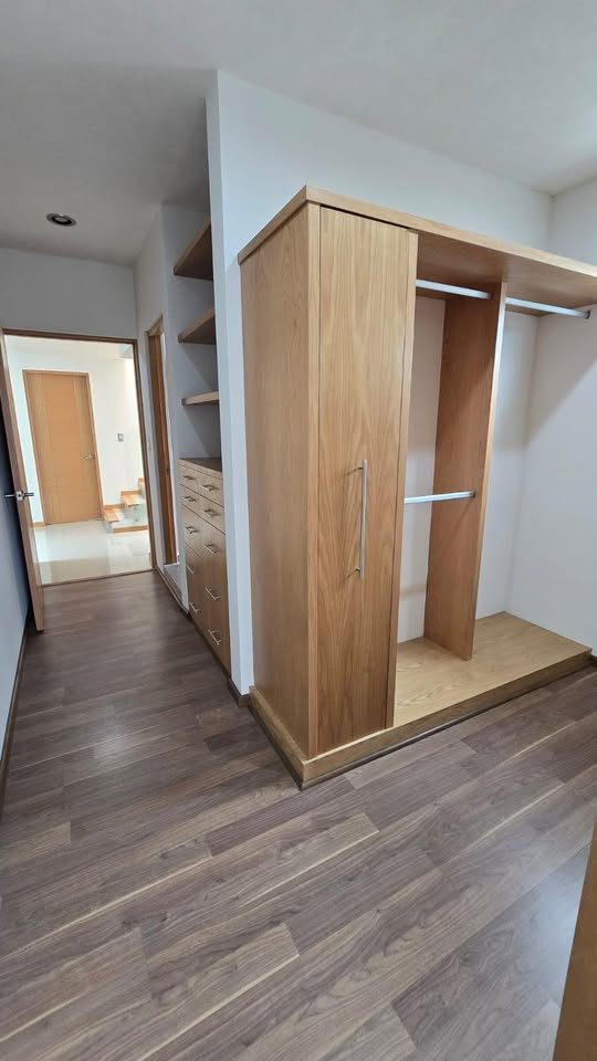 4 habitaciones 3 baños Casa 2
