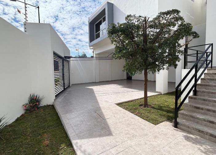 4 habitaciones 4 baños - Casa 2