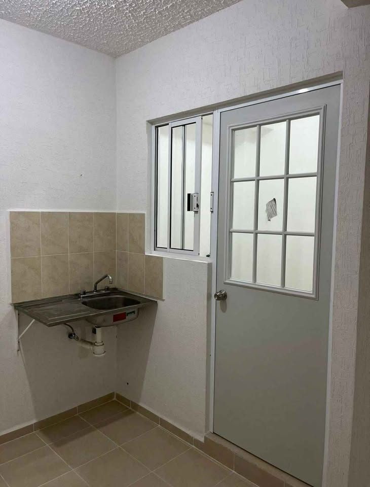 2 Beds 1 Bath - Apartment 2