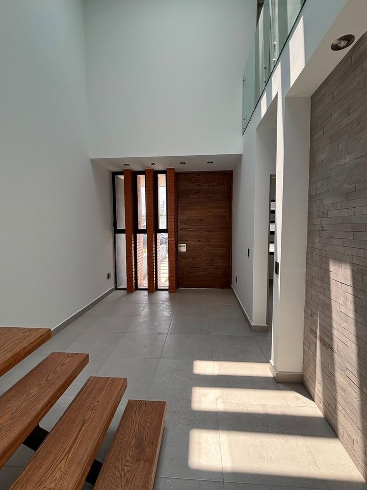 4 habitaciones 3 baños Casa 2