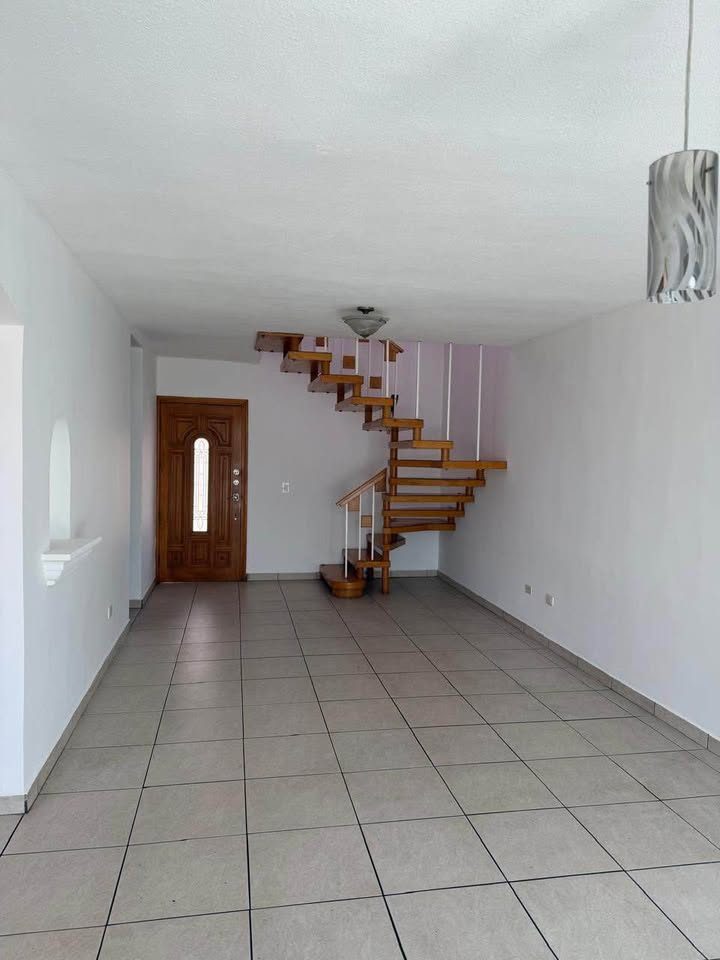 4 habitaciones 2,5 baños - Casa 3