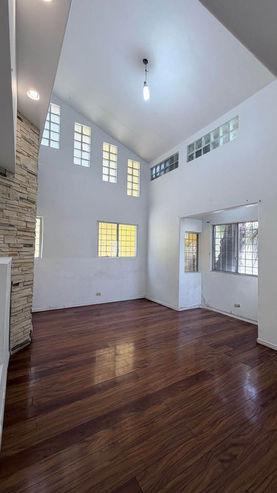 Casa en renta en Lomas de la Presa 3