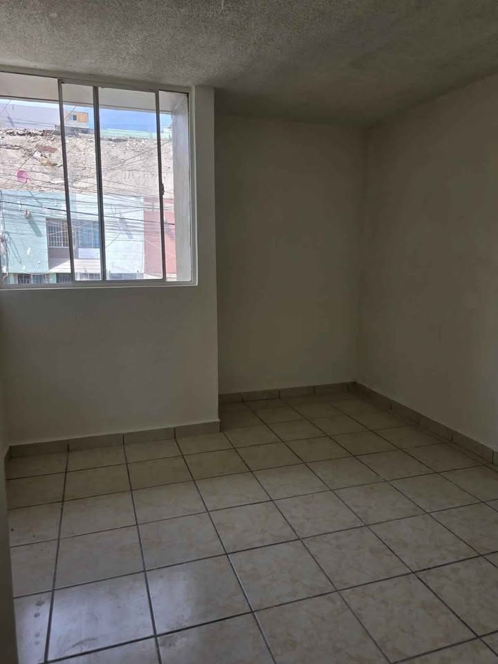 2 habitaciones 1 baño - Casa 2