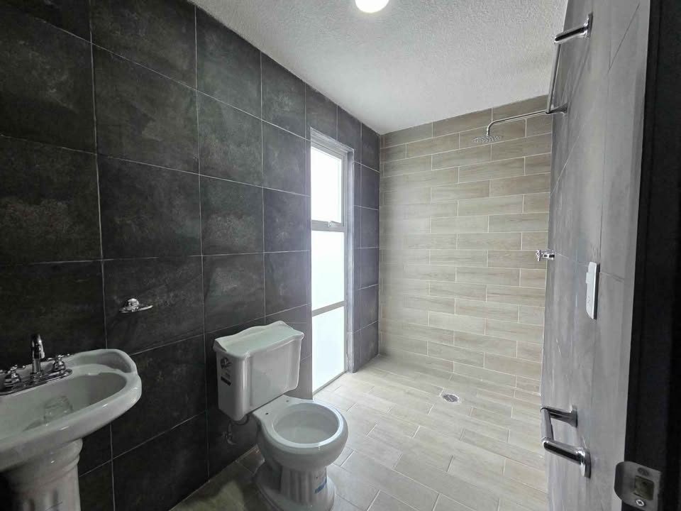 1 habitación 1 baño - Casa 2